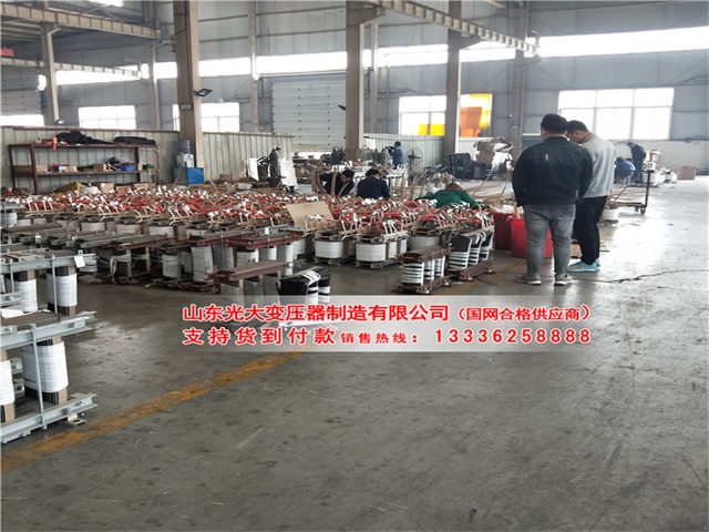 油浸式變壓器 油浸式變壓器